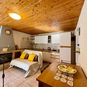 casa-vacanze-marisa.hotelitalianriviera.com/